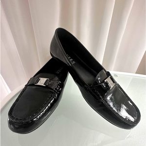 LAUREN RALPH LAUREN Women's 8.5M Loafers Black Patent Leather Silver Buckle Logo